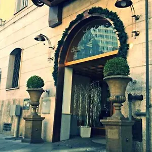 Eden Naples
