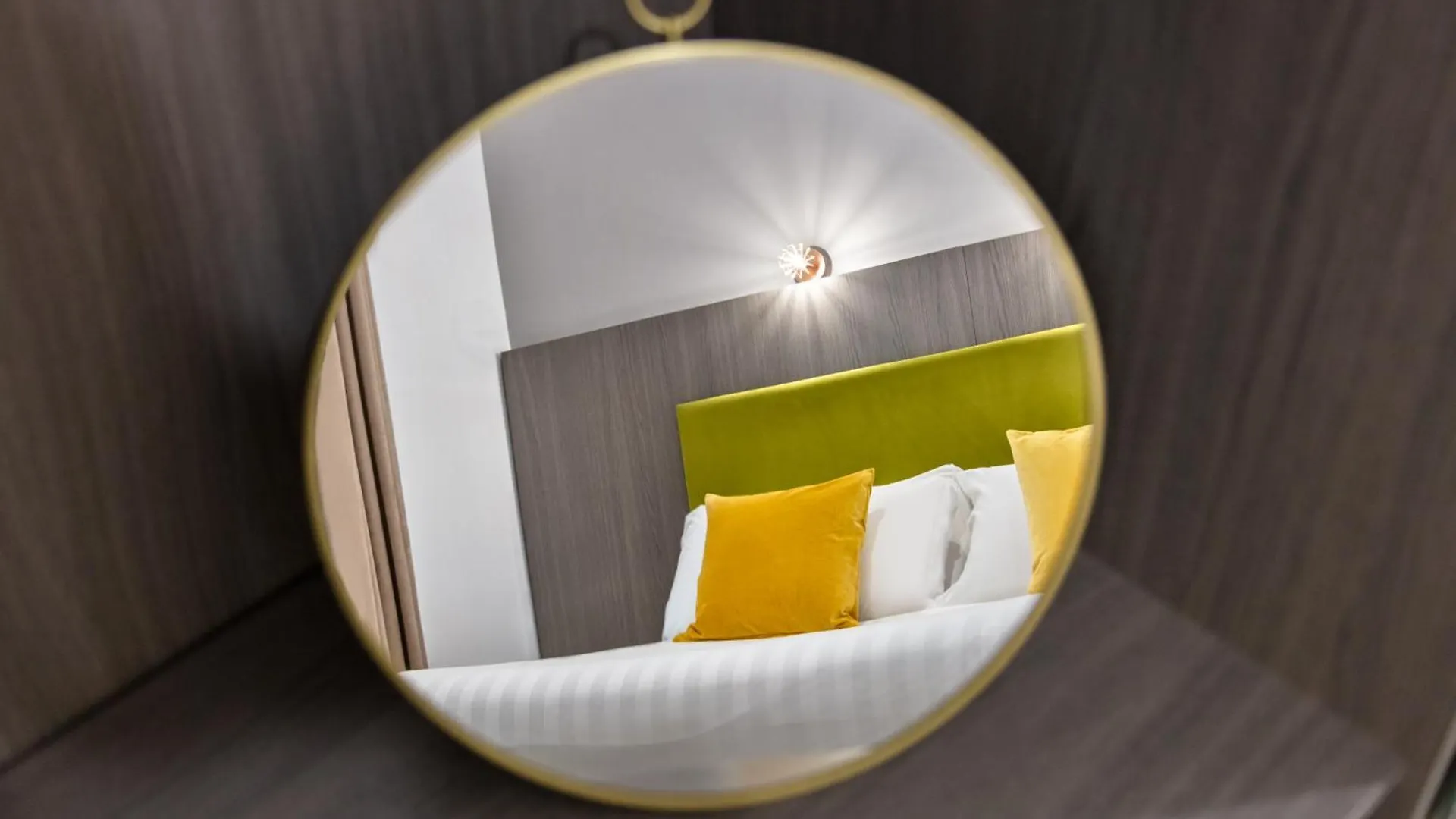 Bed and Breakfast Residenza Toledo Neapol 0*,